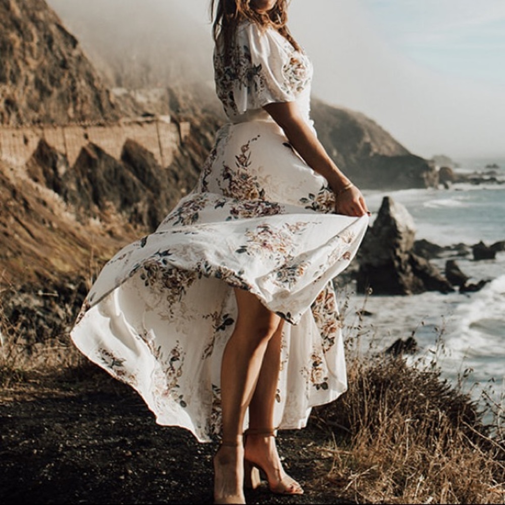 White floral flowey dress - gorgeous!!